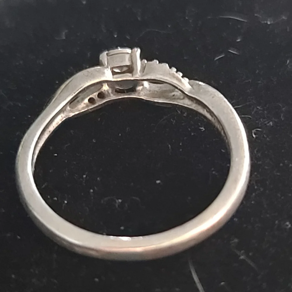 Diamond Ring - Picture 7 of 11